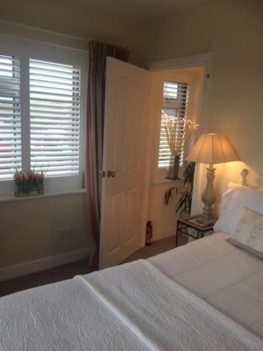 Cotswold Edge Guest Suite With Broadway Hill View Badsey Esterno foto